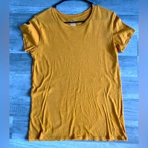 Pink mustard t shirt. S